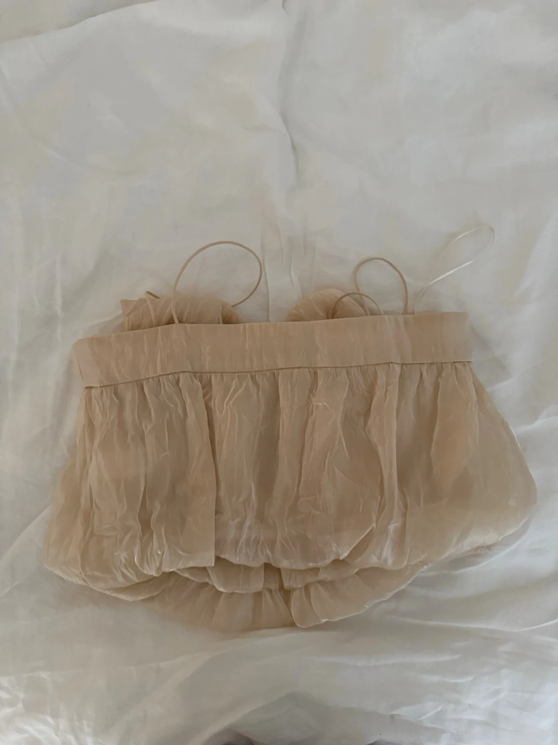 Beige linnetopp med stor rosett - 1
