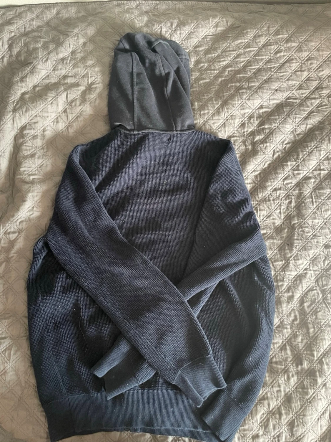 Mörkgrå zip-hoodie med fickor - 3