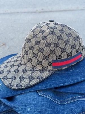 Gucci keps med GG-mönster - Dustbag o tag medföljer 