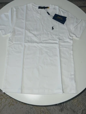 Polo Ralph Lauren T-shirts - Passar perfekt för dig som har storlek L 