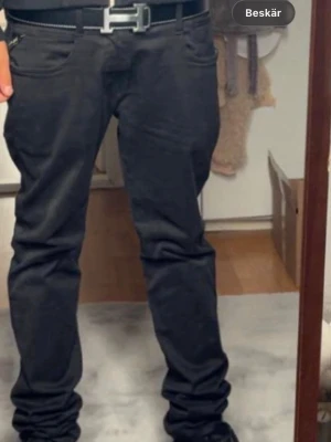 Svarta replay  jeans  - Pris kan diskuteras 