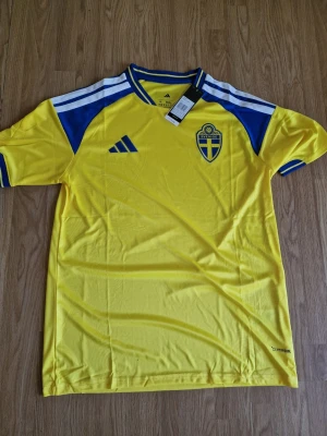 Sverigetröja  - Svensklandslagströja storlek XL