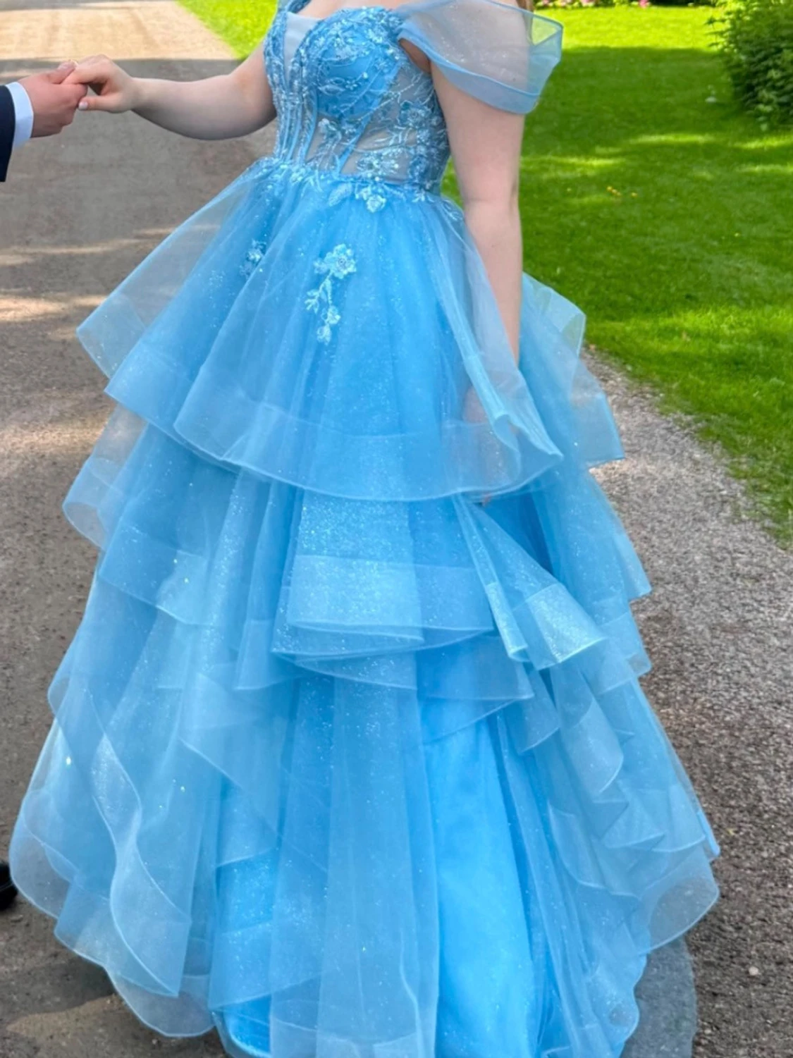 💙 Sagolik bal- förlovnings klänning från Örebro DENTELLE 💙 - 2