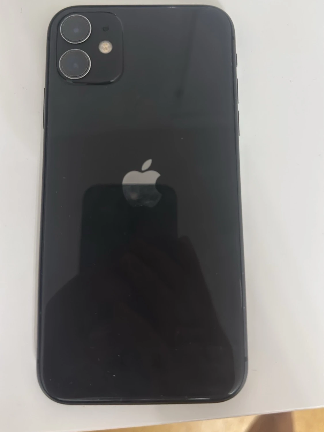 Svart iPhone 11  - 1