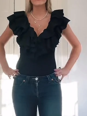 Volang body zara - Fin svart volang body från zara perfekt till fest! storlek M men passar S super bra!! 