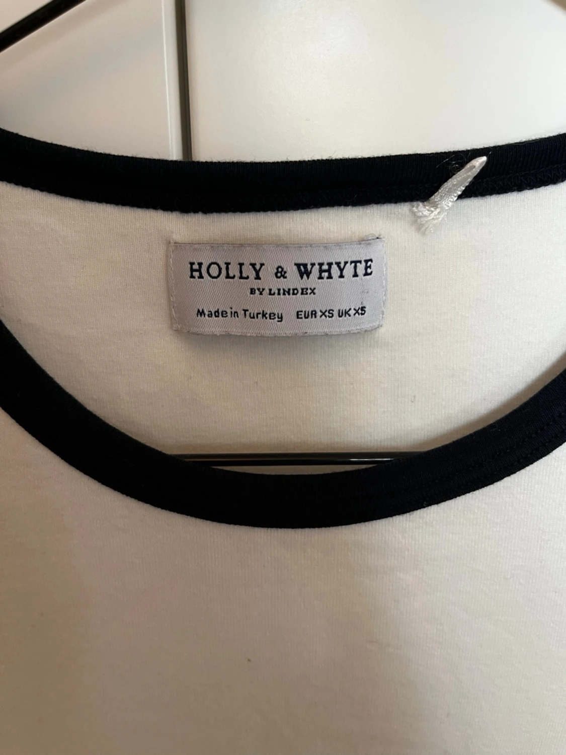 Vit t-shirt Holly & Whyte XS - 1