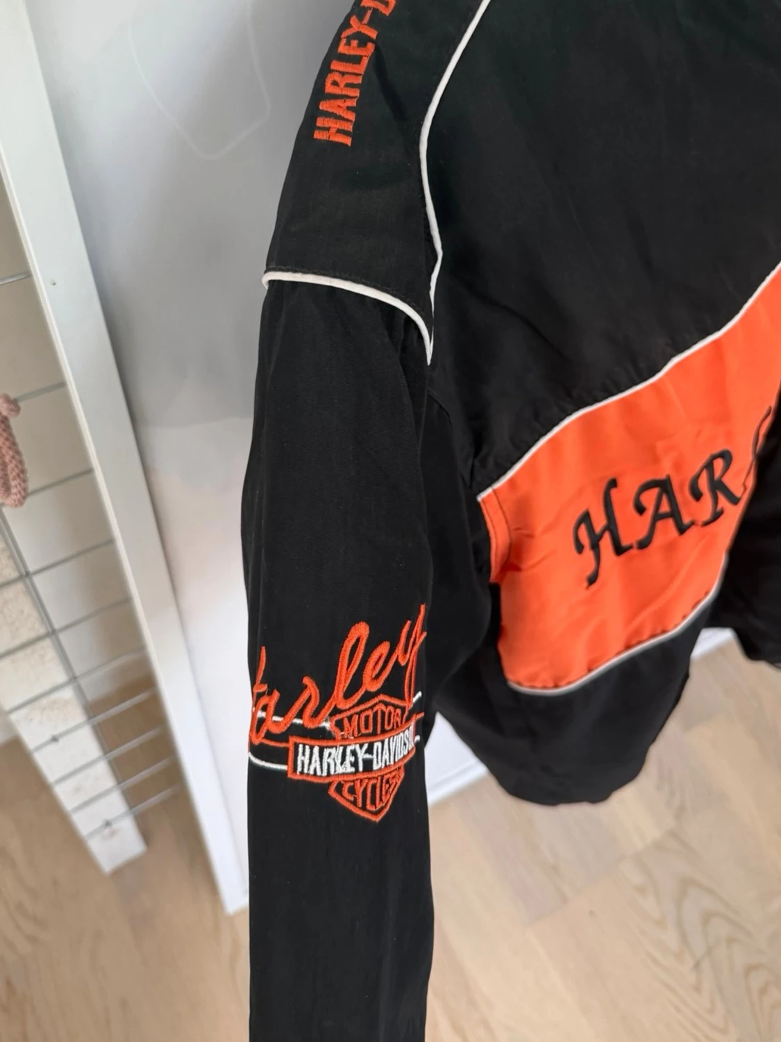Harley Davidson svart och orange vindjacka - 2