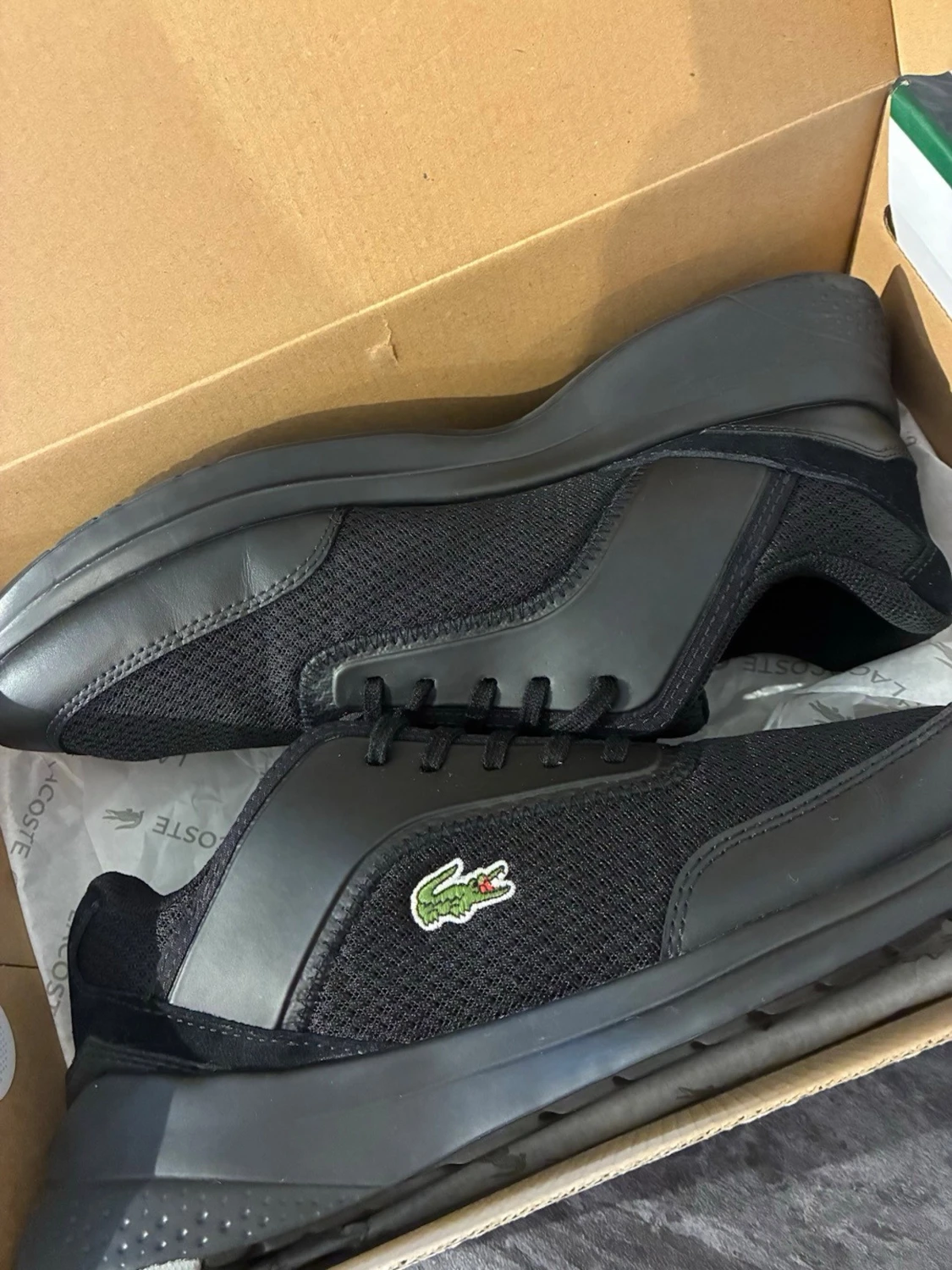 Svarta Lacoste sneakers i mesh och skinn - 3