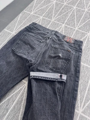 Nudie jeans average joe selvedge selvage vintage  - Rare nudie jeans modellen average joe selvedge selvage. Rak passform och tillverkas inte längre! w33/32. skickas inom 24 timmar och mått fixas privat 