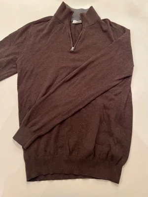 John Henric - Stickad halfzip från John Henric