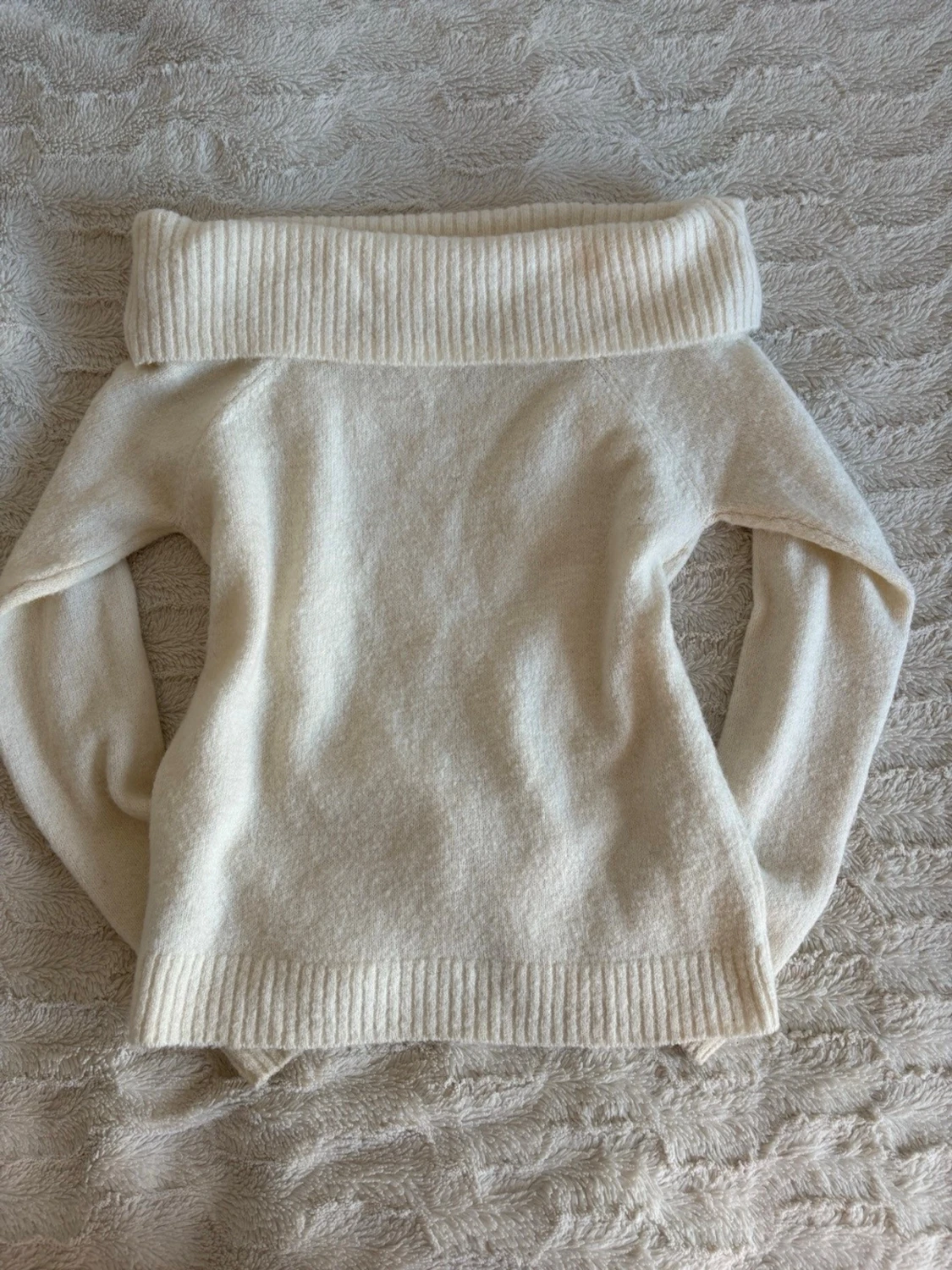 Två stycken stickade tröjor - klädpaket - 2