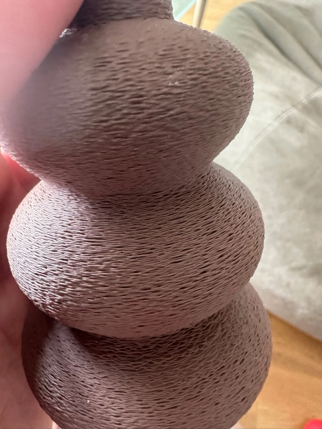 Set med tre dekorativa vaser - 1