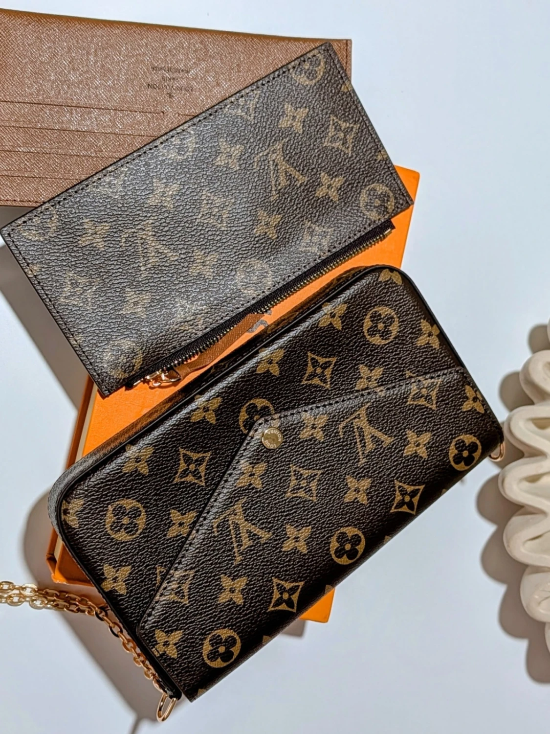 Iouis Vuitton handväska  - 1