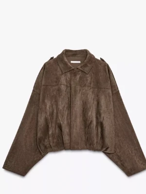 Brun mocka jacka zara - Snygg brun jacka från Zara, kommer inte till användning och har endast använt ett fåtal gånger. Pris går att diskutera! Inga defekter ❤️❤️