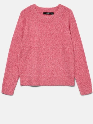 Rosa stickad tröja från Vero Moda  - Fin rosa stickad tröja från vero Moda  med långa ärmar. Tröjan har en enkel, rak passform och ribbade muddar vid ärmslut och nederkant. Perfekt att matcha med jeans.