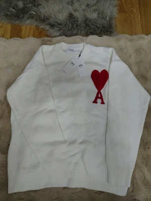 Ami Paris  - jätte snyggt 