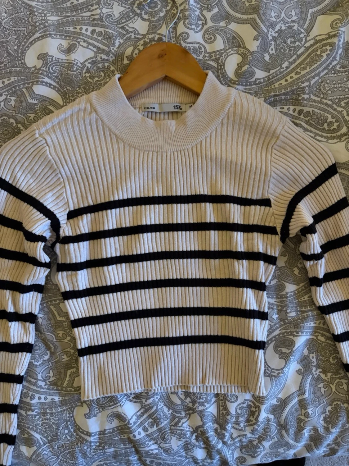 Stickad randig croptopp - 1