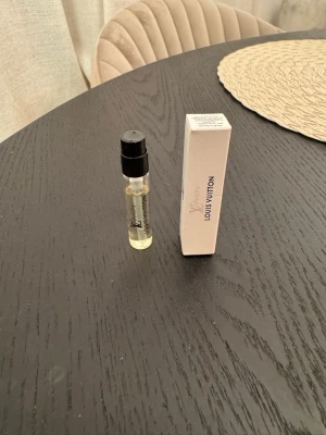 LV lovers - 2.5ml sample