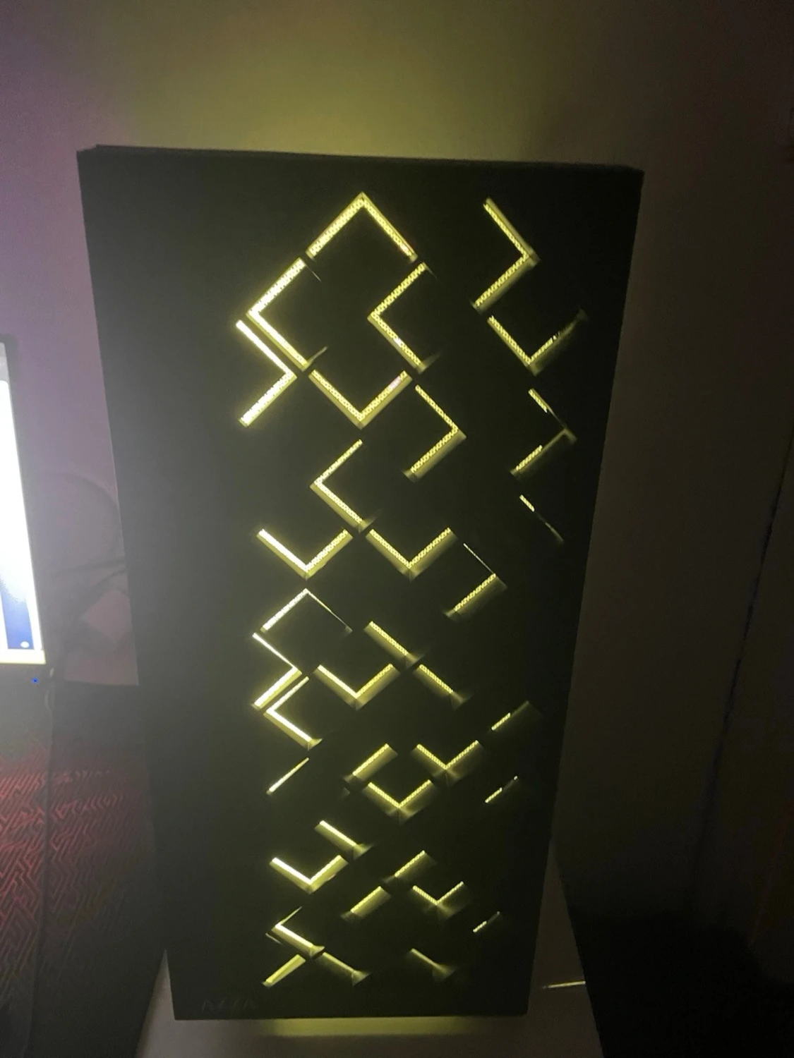 RGB-belyst stationär gamingdator - 2