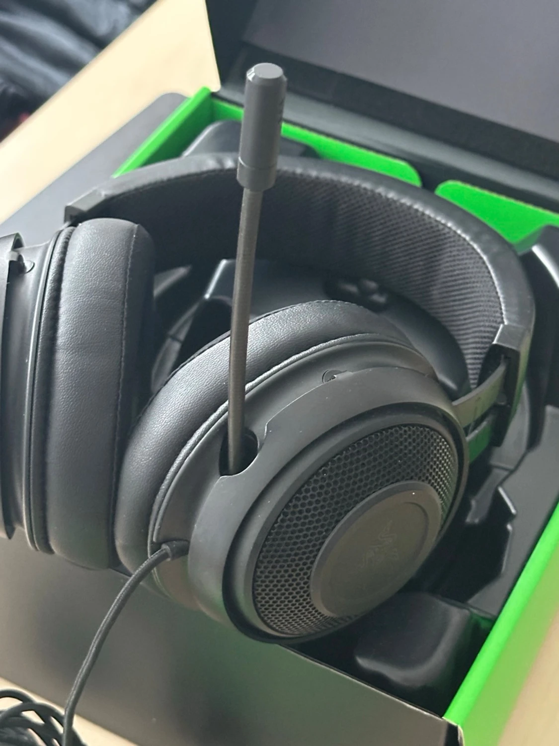 Razer Kraken gaming headset svart - 6