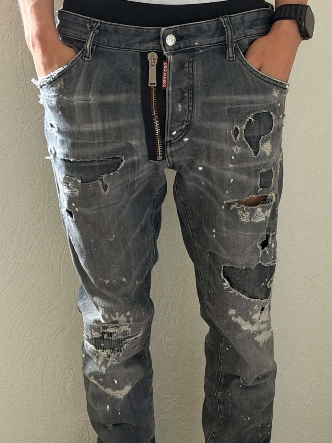 Grå slitna jeans Dsquared2