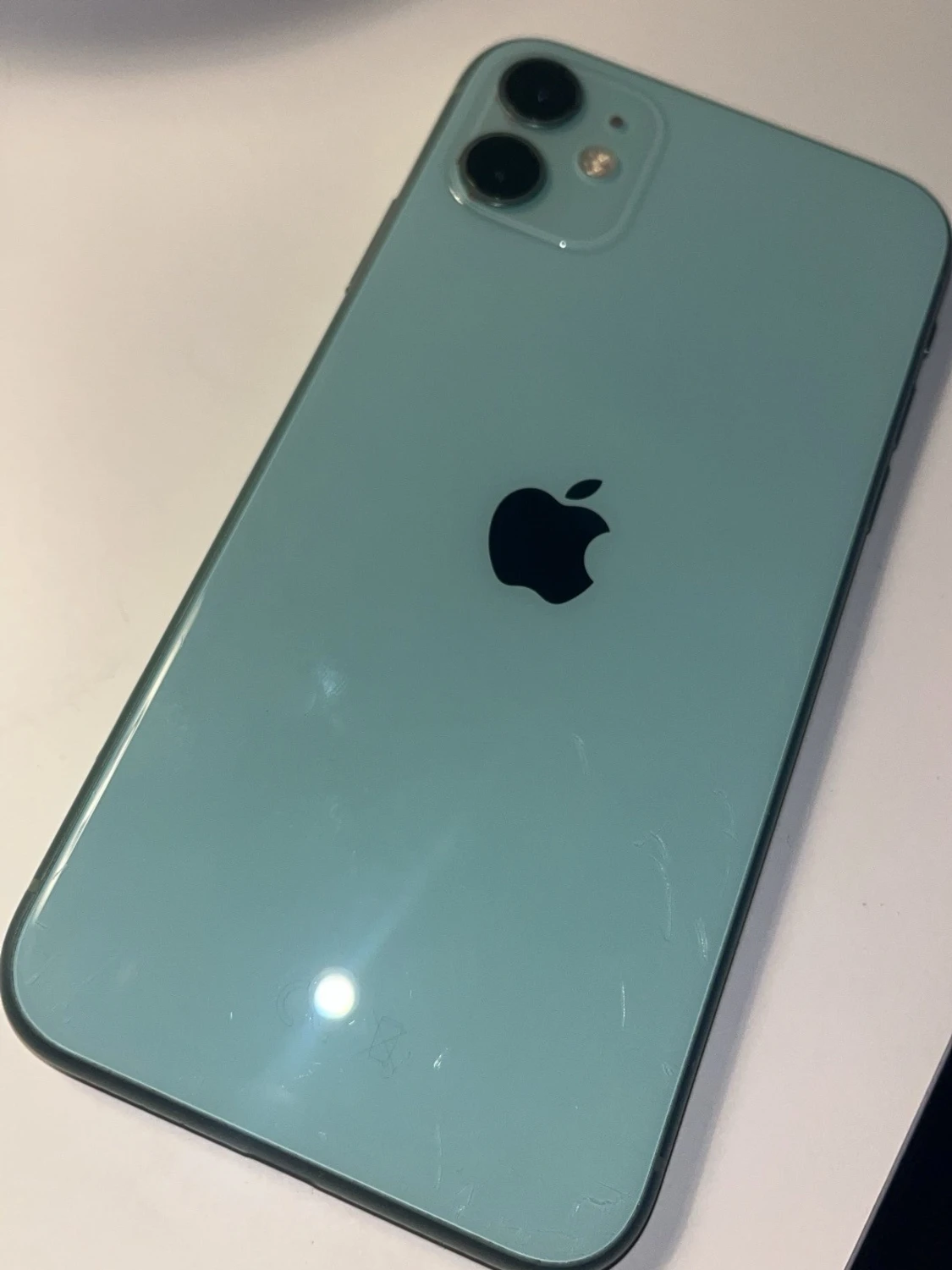iPhone 11 blå med dubbla kameror
