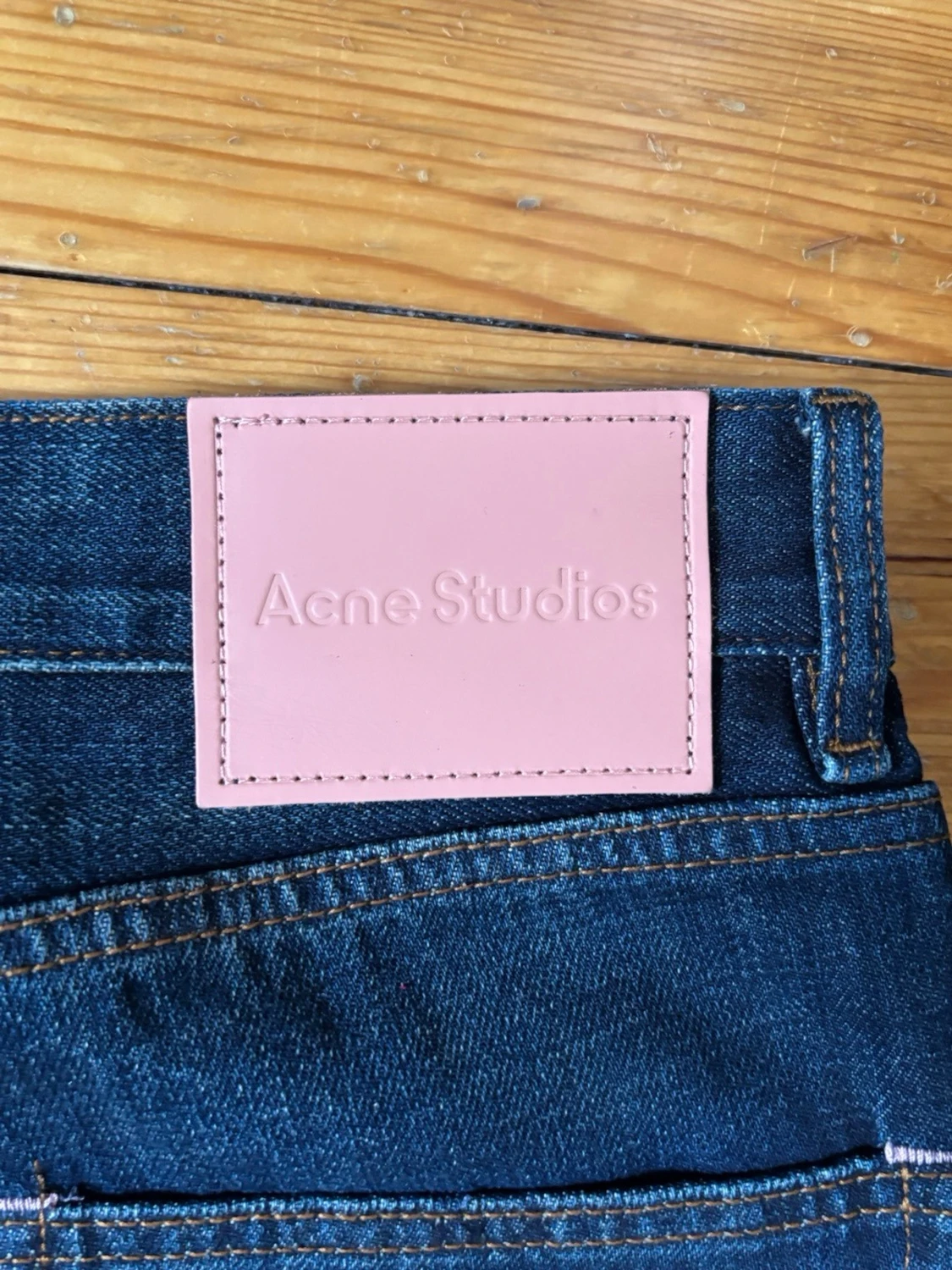 Mörkblå wide leg acne studios jeans - 2