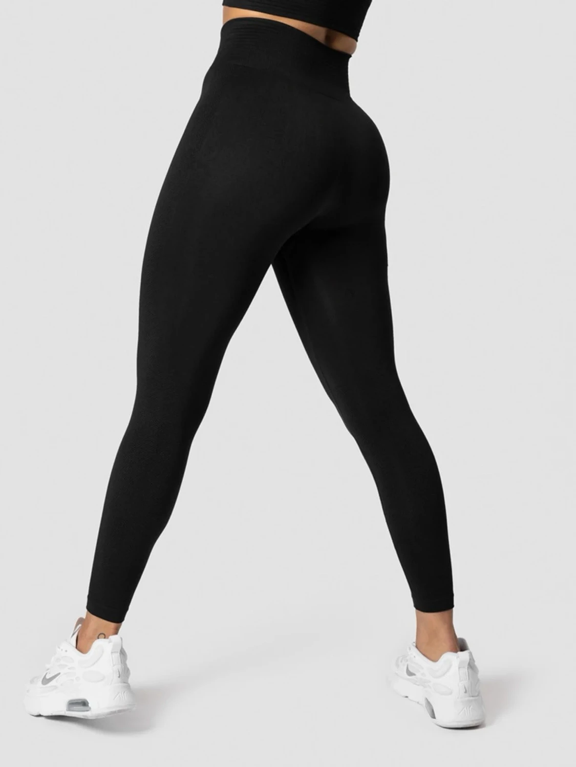 Svarta seamless leggings från ICIW - 1