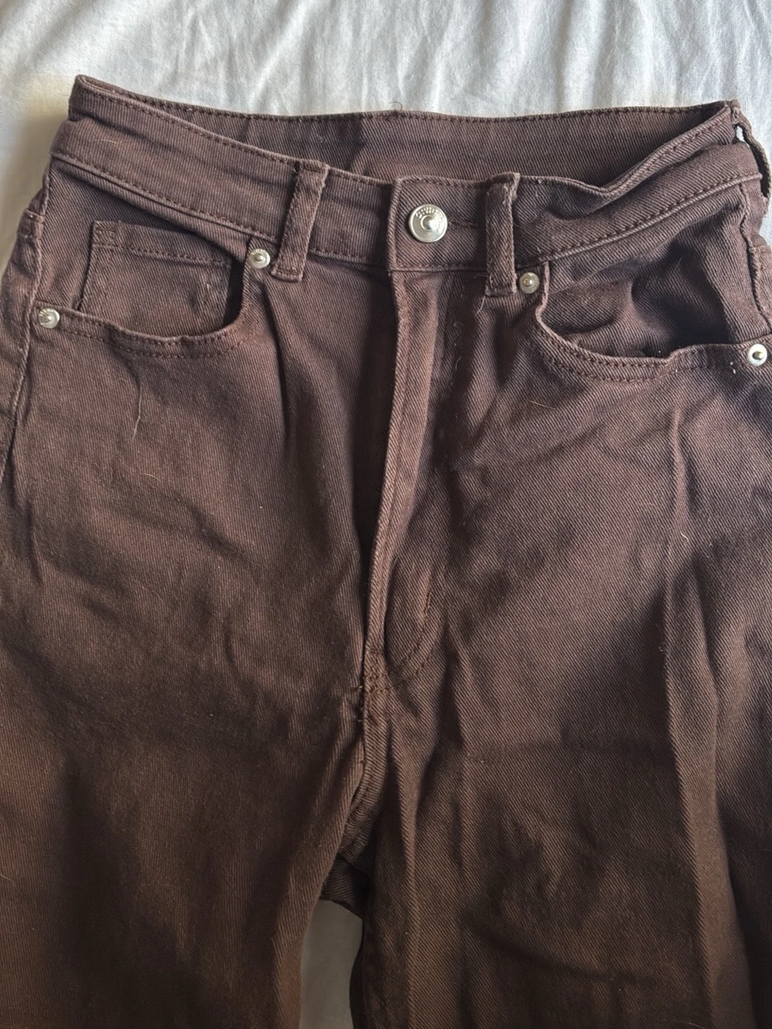 Bruna raka jeans med hög midja - 1