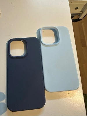 14 PRO Två skal till mobil - Säljer två stilrena mobilskal till iPhone 14 PRO. Helt nya och aldrig använda. Pris är såklart inte hugget i sten 