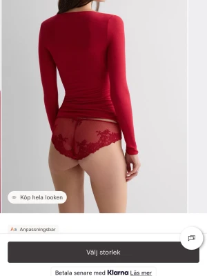 Röd intimissimi tröja - Röd intimissimi tröja. I S 