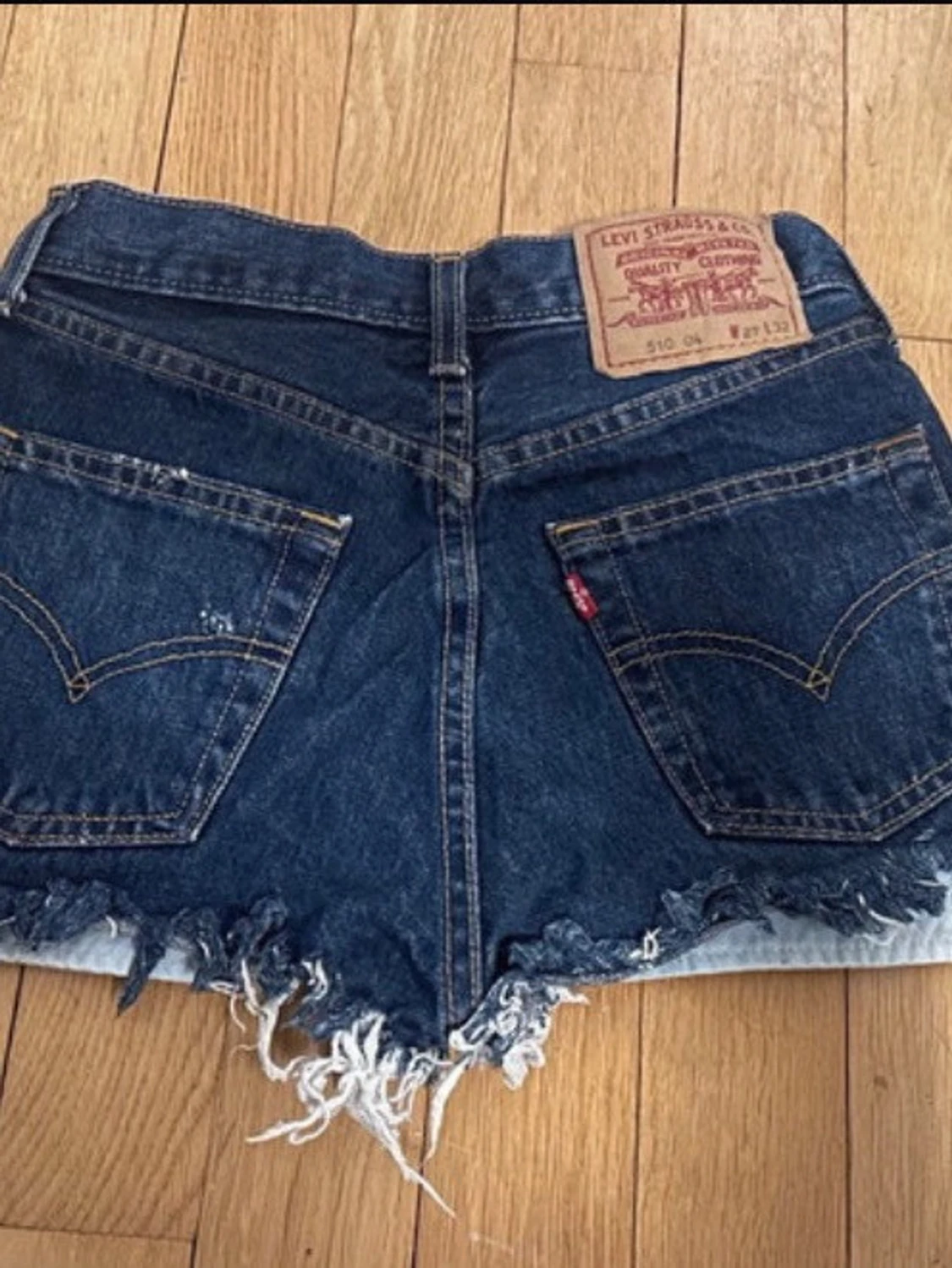 Levi's mörkblå denimshorts hög midja - 1