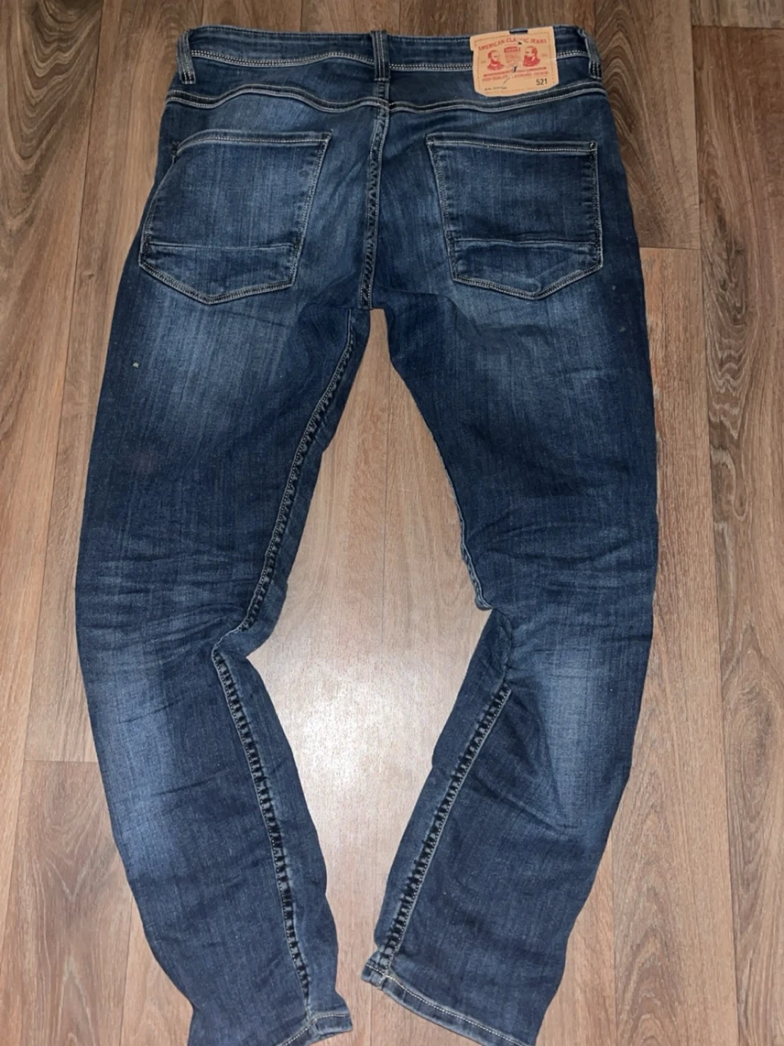 Mörkblå slim fit jeans - 1