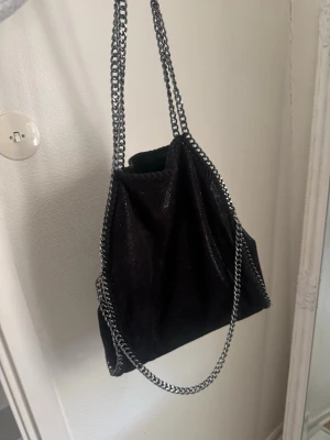 Stella McCartney liknande väska  - Skit snygg! Bra skick 