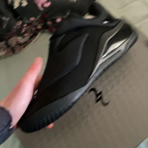 Shai 1 - Shai 1 i 46 all black 