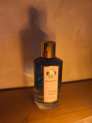 Mancera French Riviera parfym 60/120ml - Ca 60/120ml kvar kom med prisförslag eller skriv on du har något att byta. Jag vill gärna bra mot sedley och lite pengar imellan