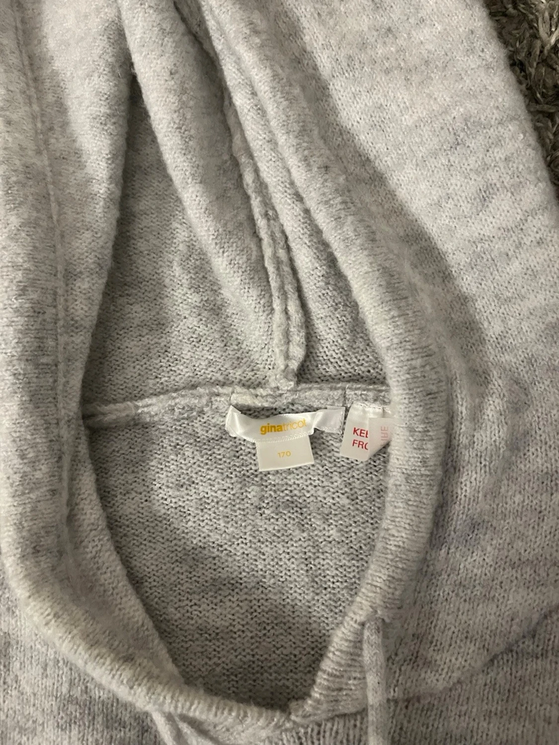 Ljusgrå stickad hoodie med huva - 2