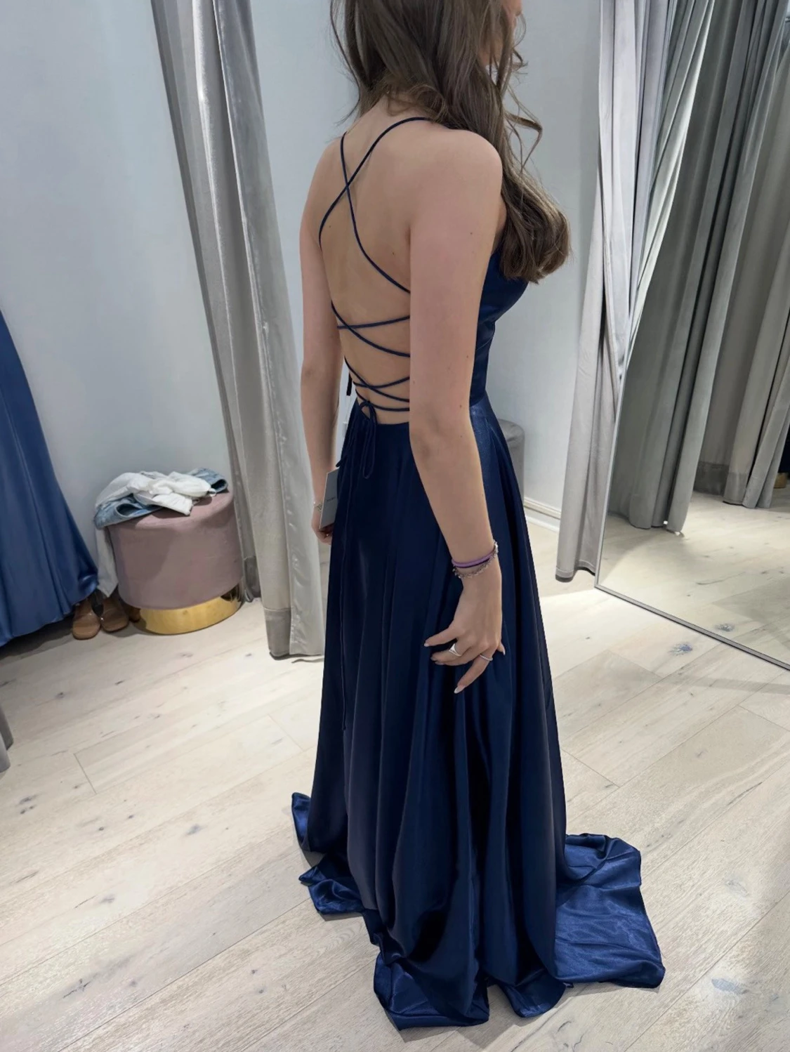 Marinblå balklänning med snörning  - 1