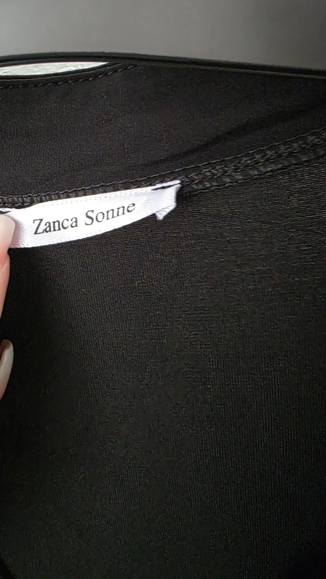 Svart långklänning från Zanca Sonne - 1