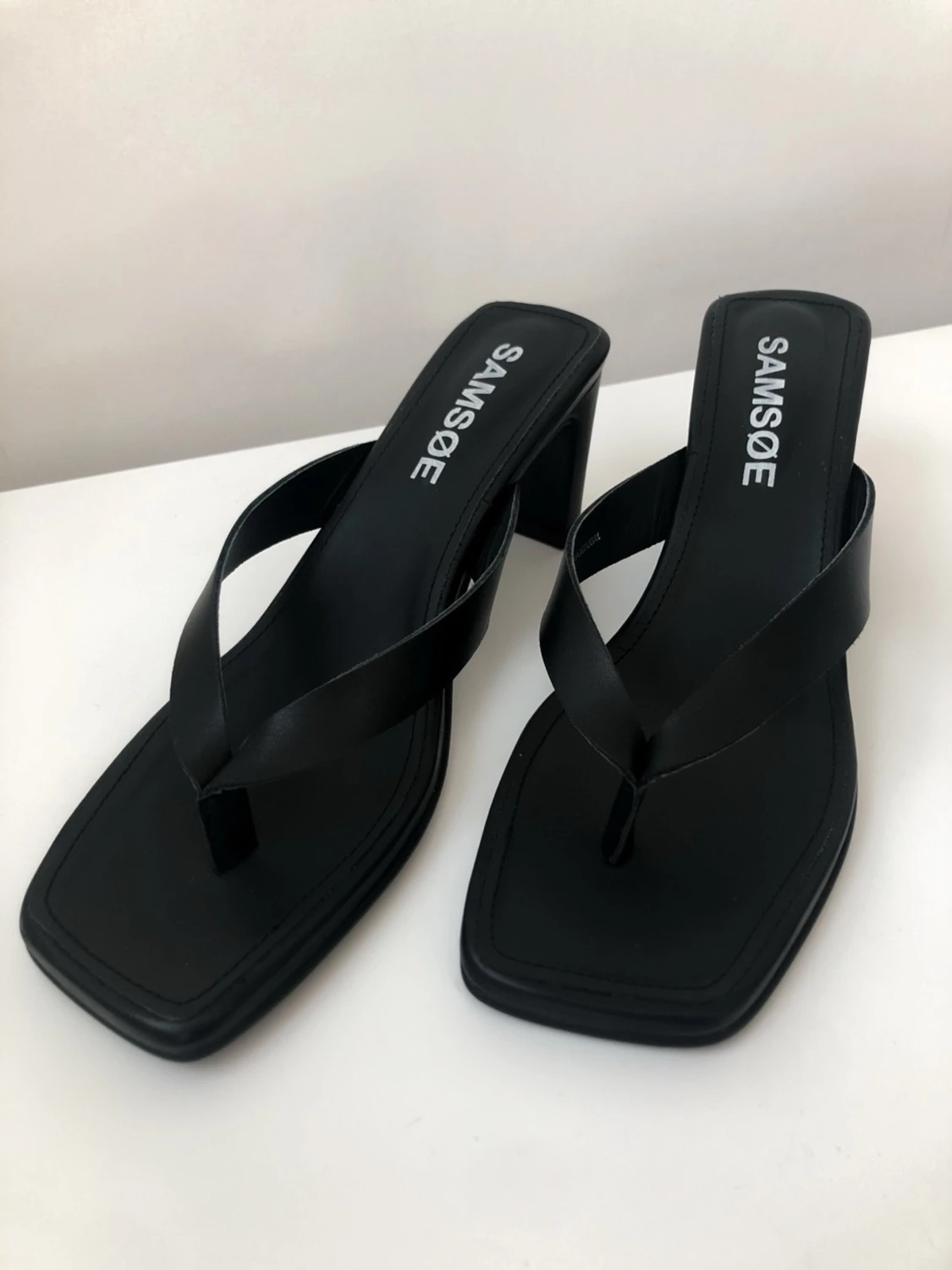 Samsøe Samsøe heels – toe post / square toe - 1