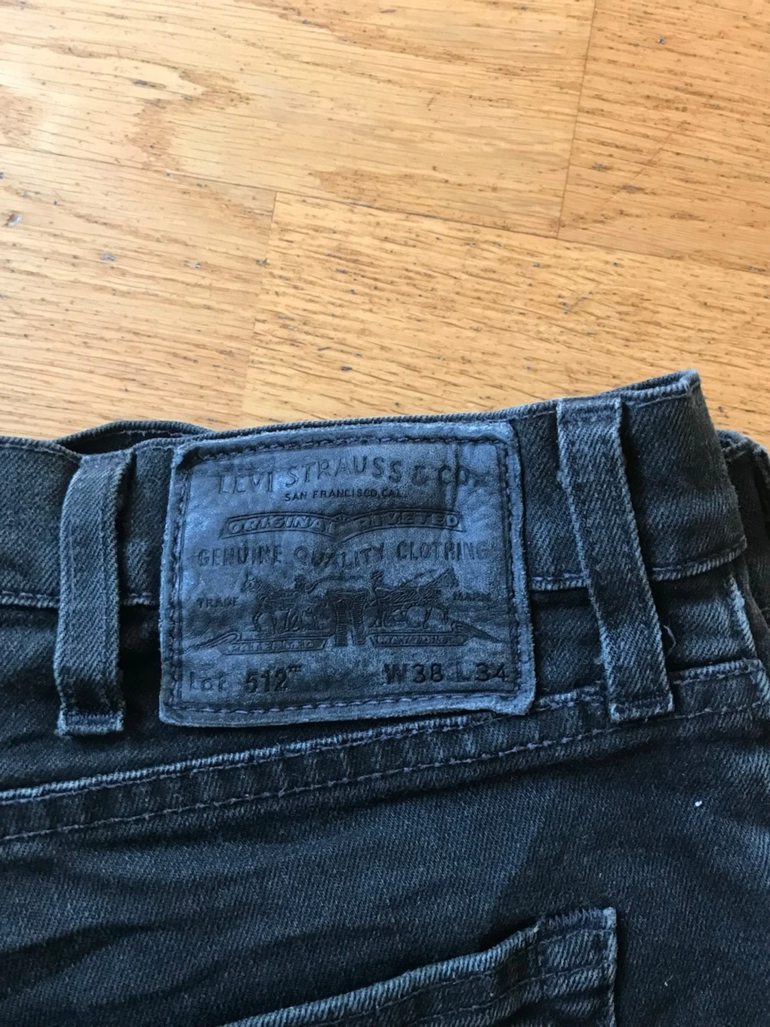 Svarta Levi's 512 jeans med rak passform - 2