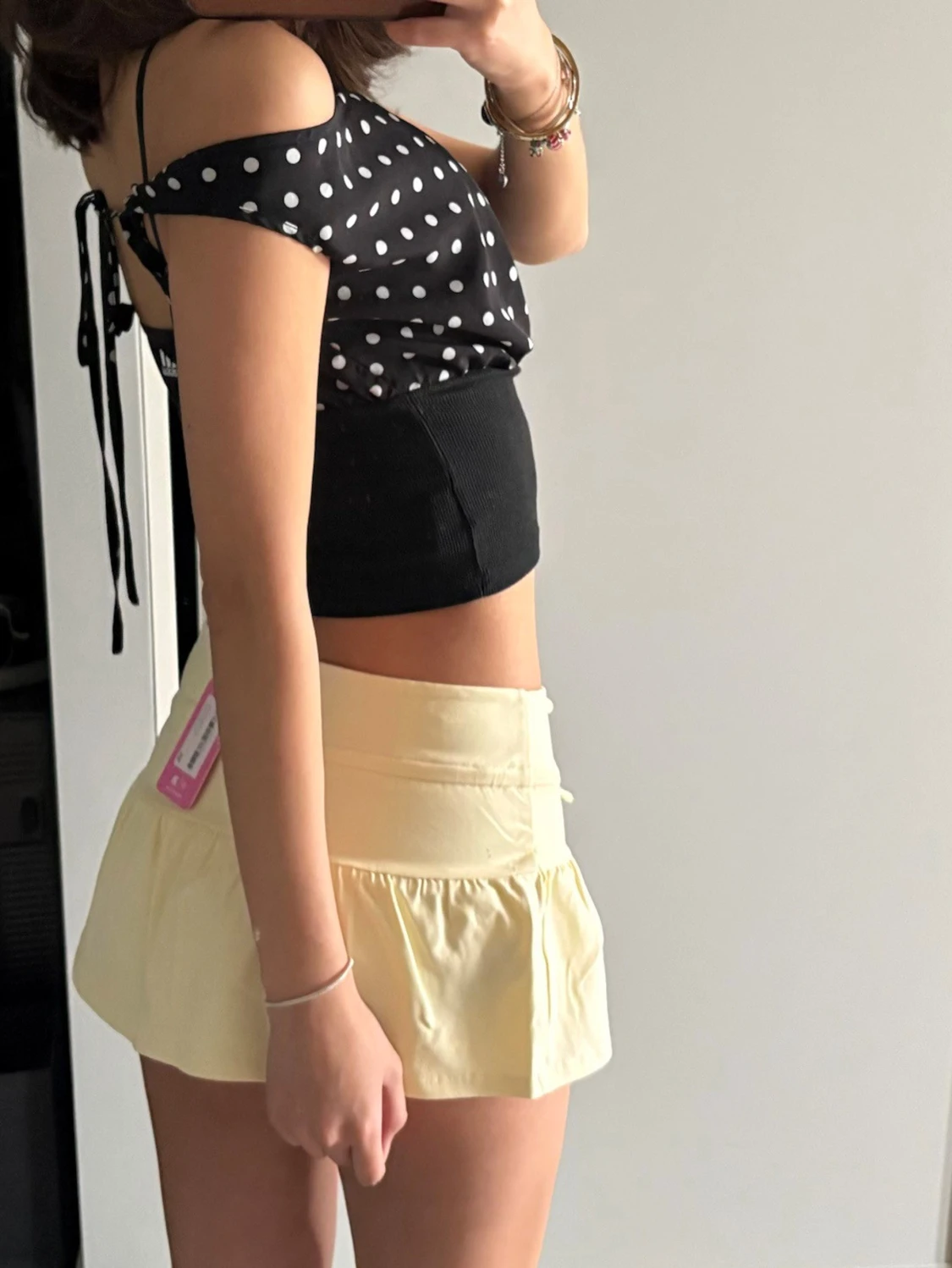 Svart prickig offshoulder topp - 2