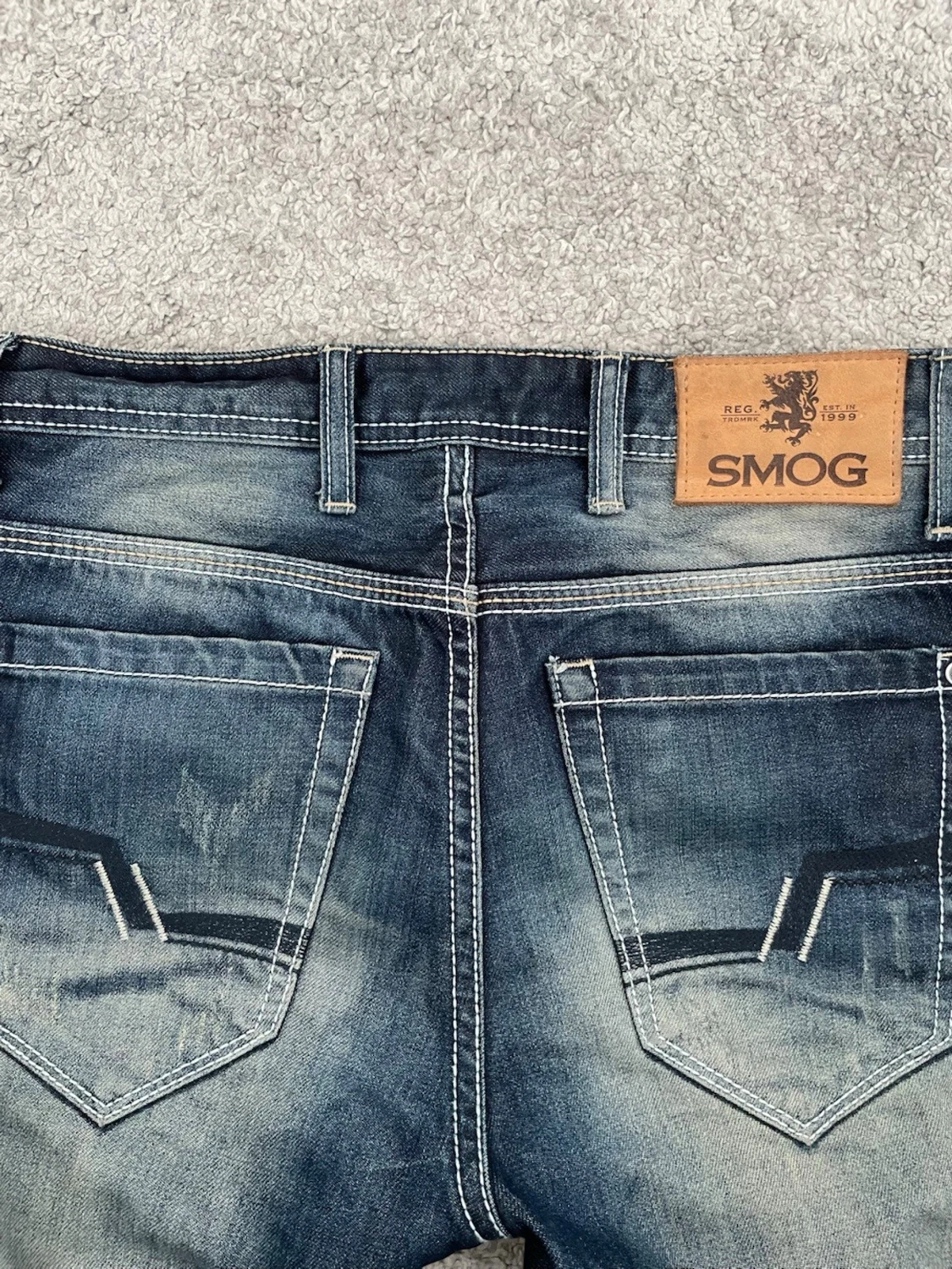 Blå slim straight jeans med slitningar - 4