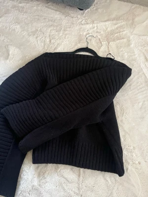 Stickad tröja  - Mysig stickad tröja