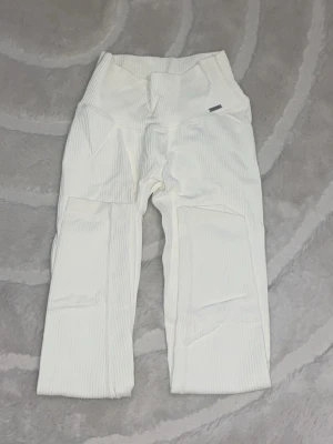 Aim’n tights - Använda få tal gånger endast hemma, storlek xs är i ny skick