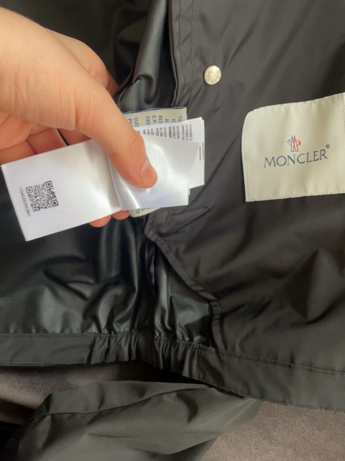 Svart vindjacka från Moncler nfc funkar - 4