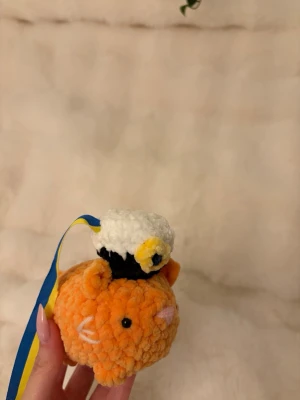 Studenthänge 🎉 - Orange katt hänge till studenten 