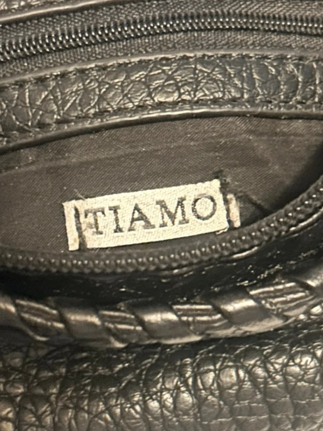 Fin svart Tiamo väska - 2