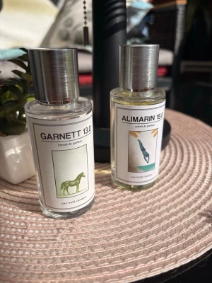 Två parfymer Garnett 13.0 & Alimarin 15.0 - säljer Alimarin 15.0 för 250kr sprillans ny, använd 2 gånger. Garnett 13.0 säljs till rätt pris om de är nån som budar bra för den!! Båda är sprillans nya