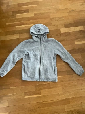 Sail racing hoodie - Hoodien är i hyfsat skick 